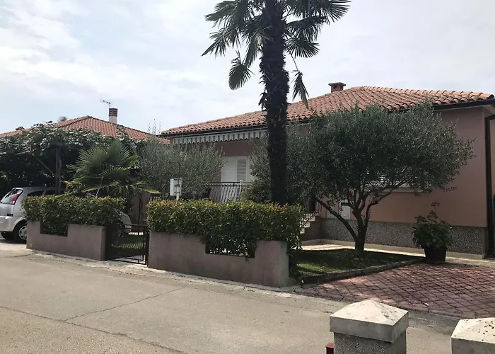 Apartments With A Parking Space Umag - 7126